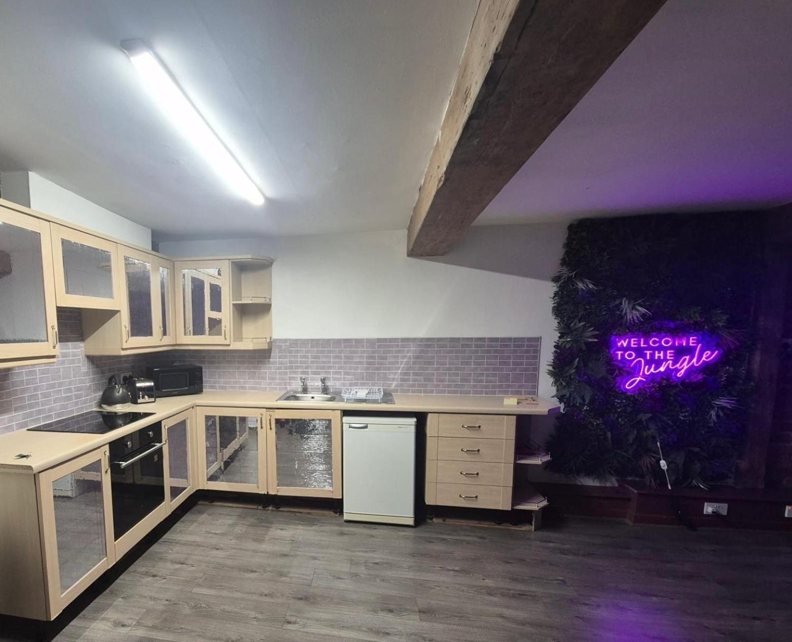 Rainford Gardens By Ustay Aparthotels Ліверпуль Екстер'єр фото